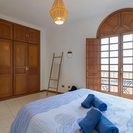 The Yellow House - Solarium - Climatized Pool