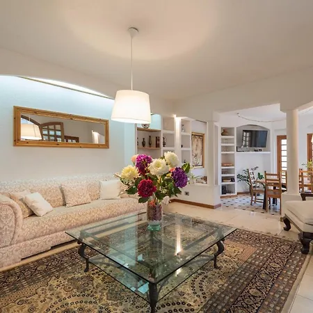 The Yellow House - Solarium - Climatized Pool Villa *