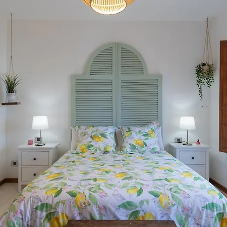 The Yellow House - Solarium - Climatized Pool Galdar