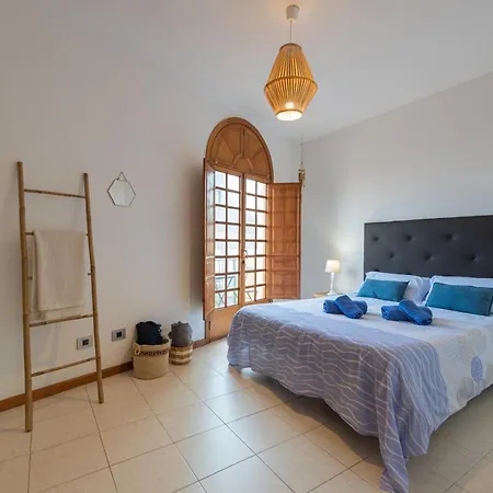 Villa The Yellow House - Solarium - Climatized Pool *