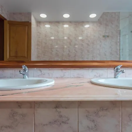 Villa The Yellow House - Solarium - Climatized Pool Gáldar