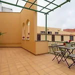 The Yellow House - Solarium - Climatized Pool Vila