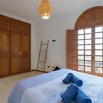 The Yellow House - Solarium - Climatized Pool