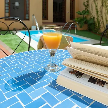 The Yellow House - Solarium - Climatized Pool Villa Gáldar