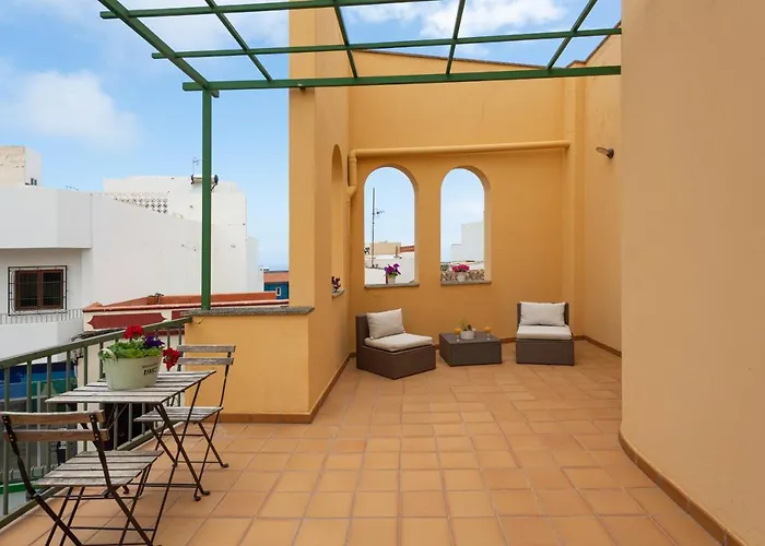 The Yellow House - Solarium - Climatized Pool Villa