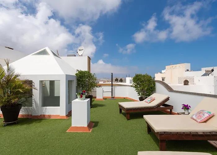 Villa The Yellow House - Solarium - Climatized Pool *
