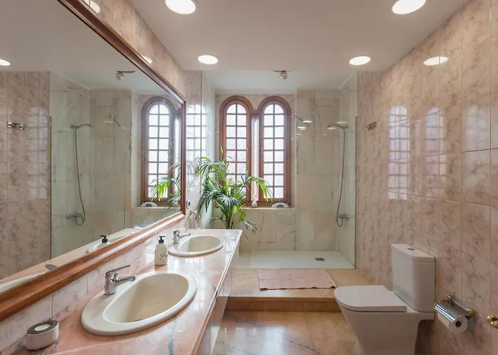 The Yellow House - Solarium - Climatized Pool Villa Gáldar