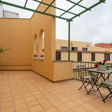 The Yellow House - Solarium - Climatized Pool Villa